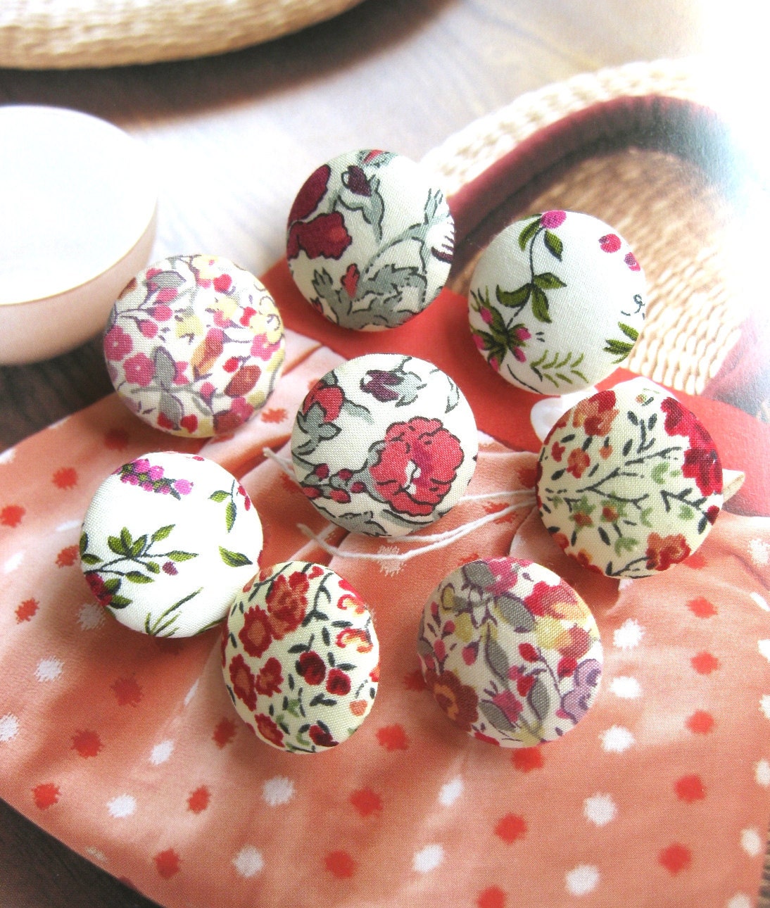 Handmade Fabric Buttons - Liberty Of London Red Pink Purple Flowers Floral Tana Lawn Handmade Cloth Fabric Buttons 0.8 Inches 8's