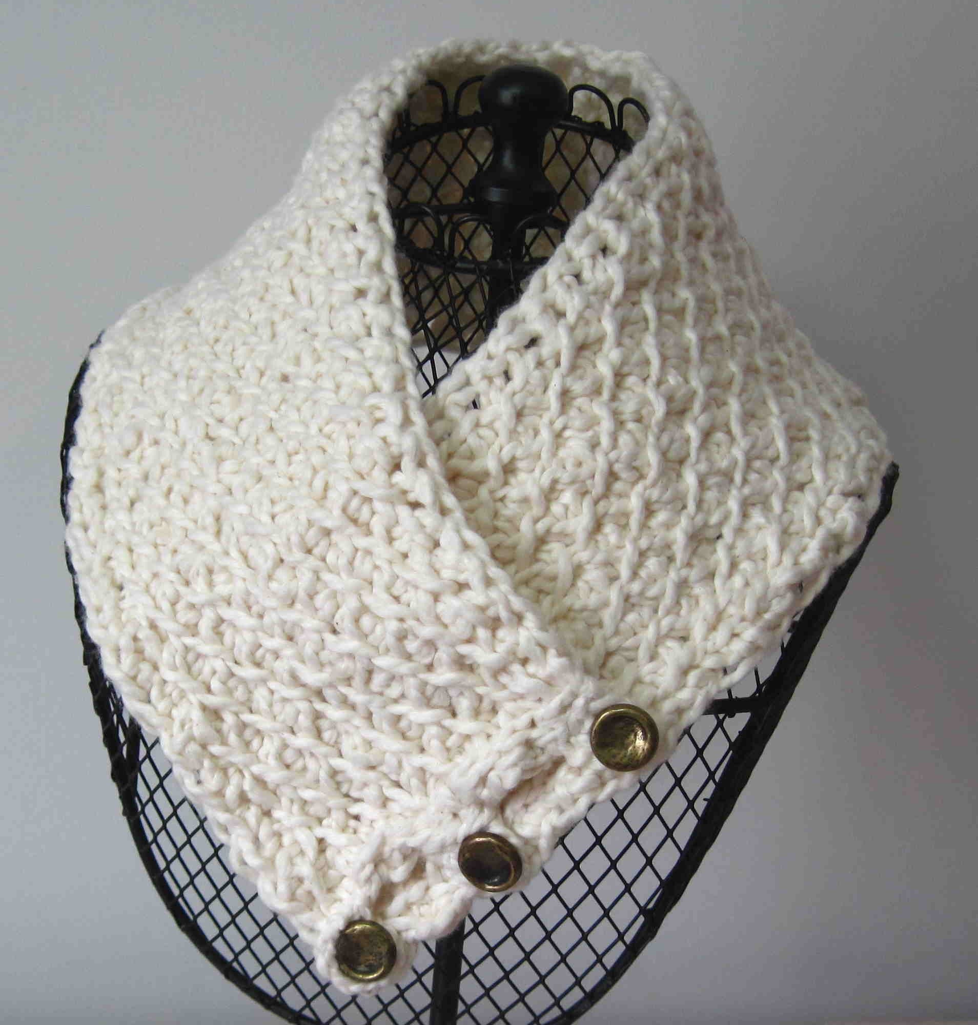 SALE Vanilla Cream Organic Cotton Cowl
