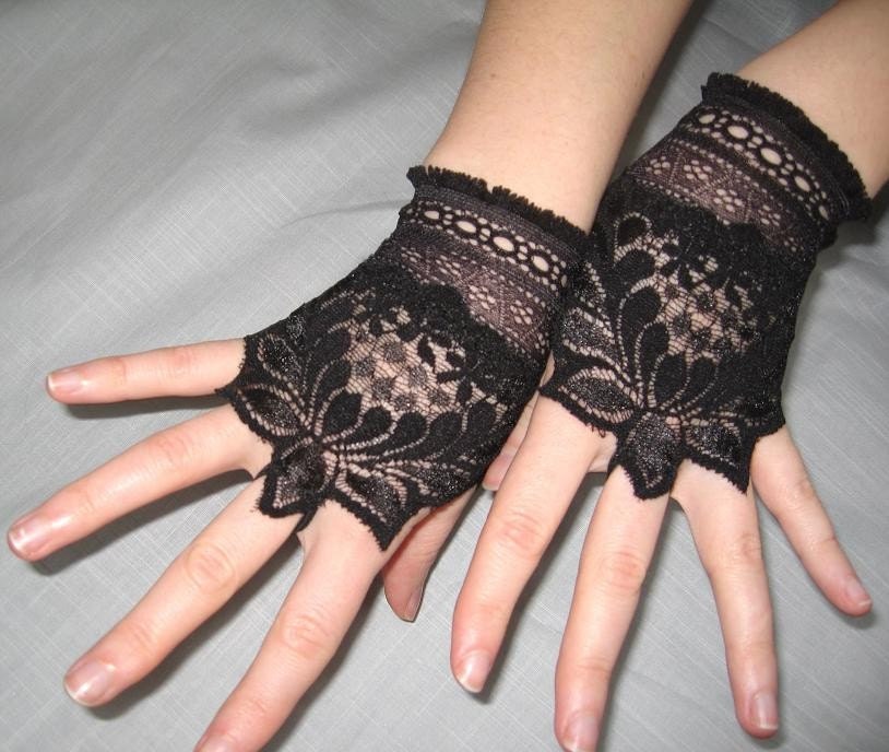 THE WIND black french lace cuffs gloves Lolita Victorian Gothic Vampire twilight steam