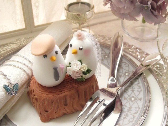 love bird with stump Wedding Cake Topper