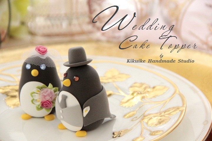 LOVE ANGELS Wedding Cake Topper-love Penguins with swallow-tailed coat, tuxedo and base