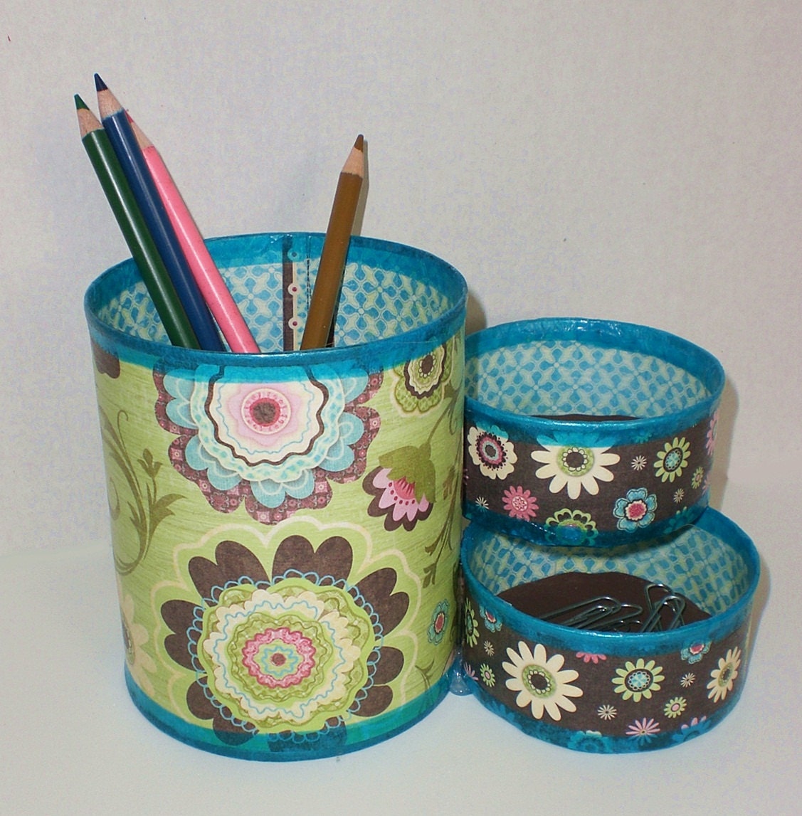 Desk Organizer / Pencil Holder made from recycled cans