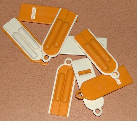 Vintage Plastic Cracker Jack Type Whistle Mustard by