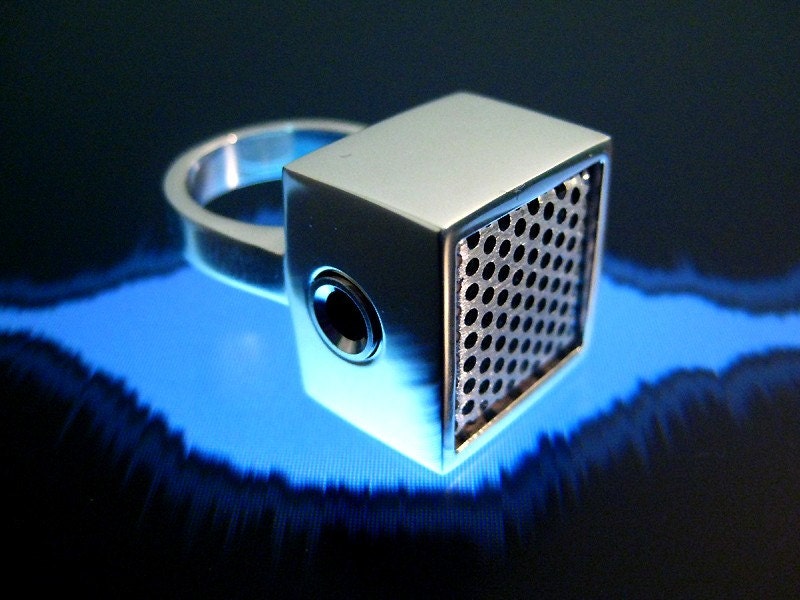 analogue ring