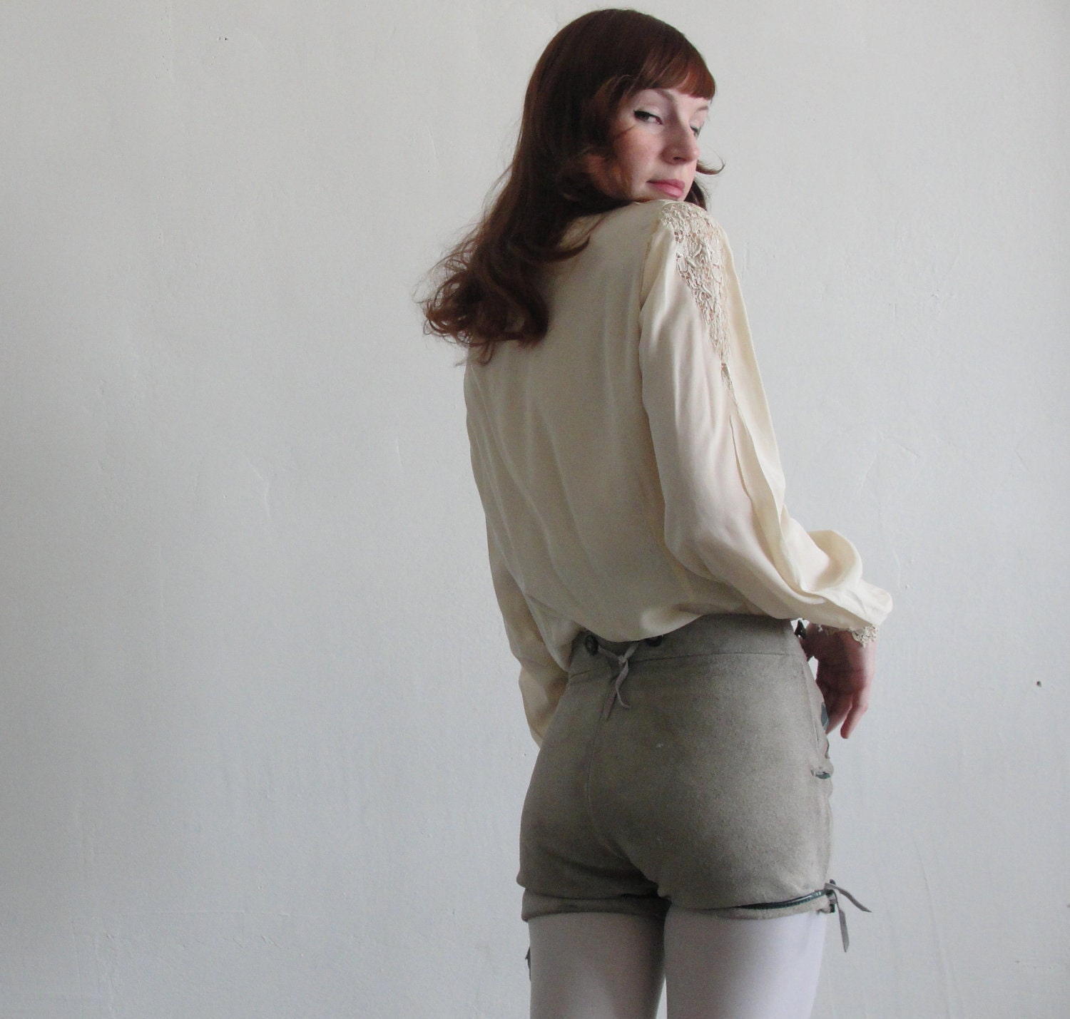 Later, Hosen ... Vintage Lederhosen Suede Hot Pants