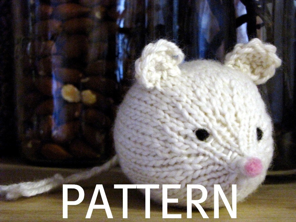 Mouse Knitting Pattern (PDF)