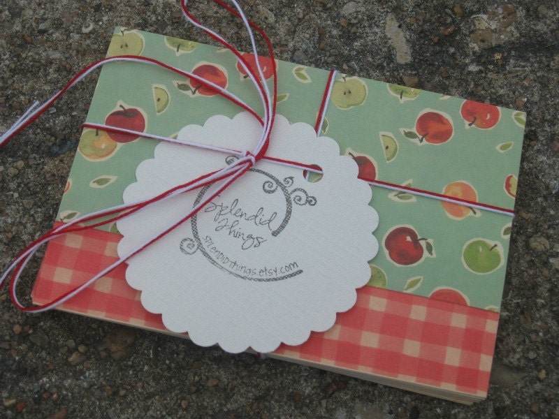 Set of 10 vintage self folding notecards and seals. Trifold