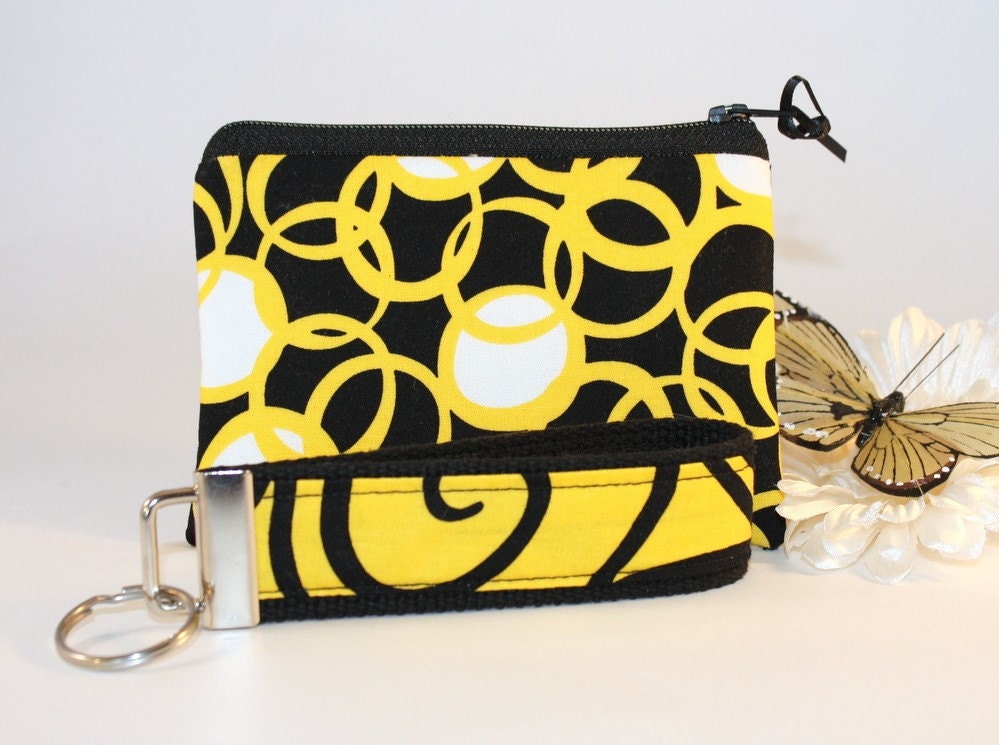 Zipper Pouch and Wristlet Keychain Gift Set in Iron Work