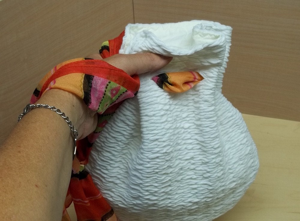 White pouch  wrislet bag red scarf handle