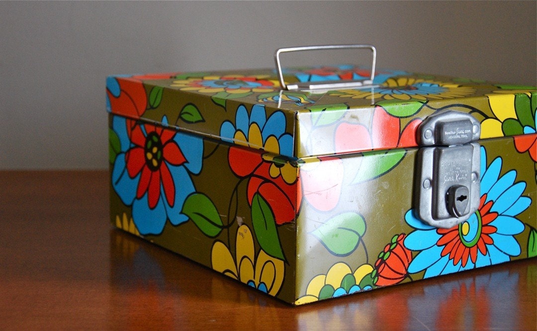 Oh So Groovy Metal File Box