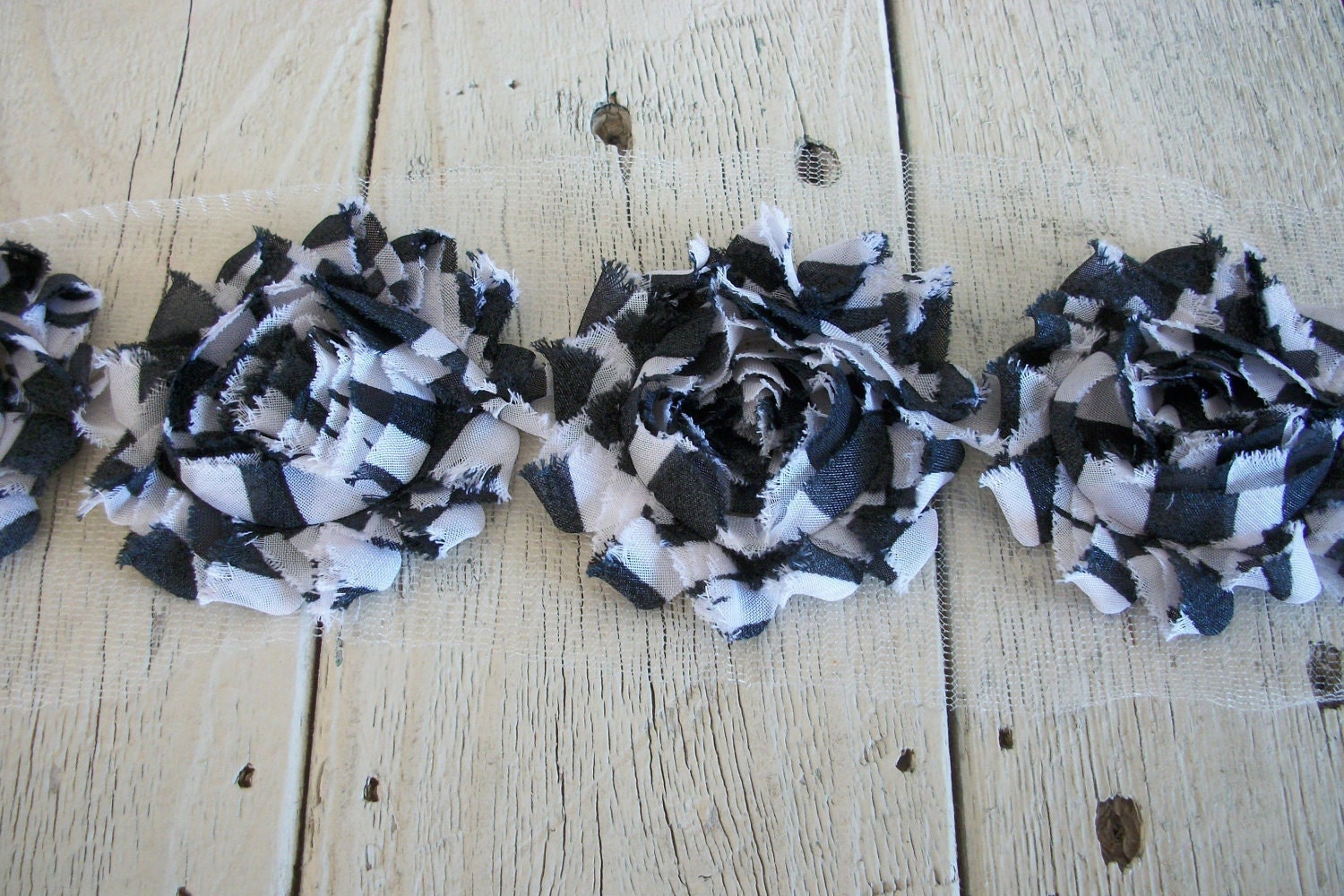 Shabby Chic Rose Trim in ZEBRA -2 1/2 inches-1 yard