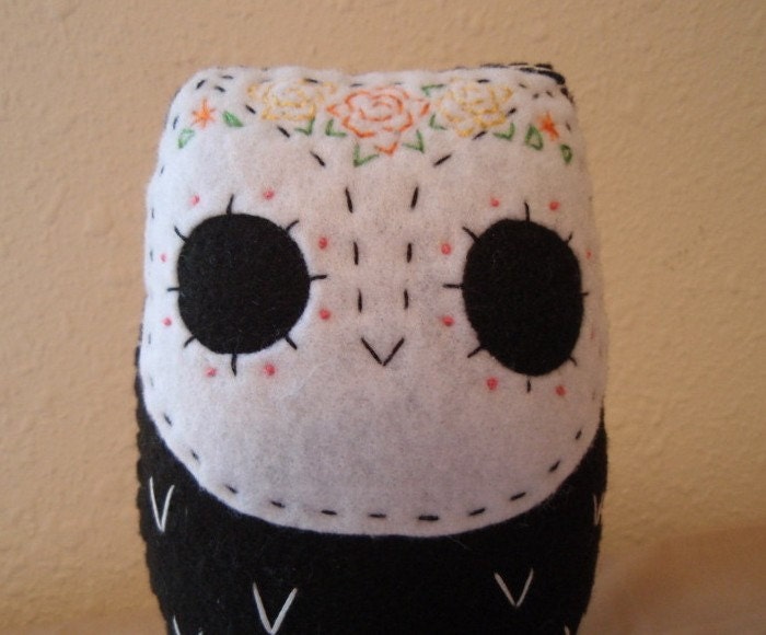 Calendula - Dia De Los Muertos Owl Felt Soft Sculpture