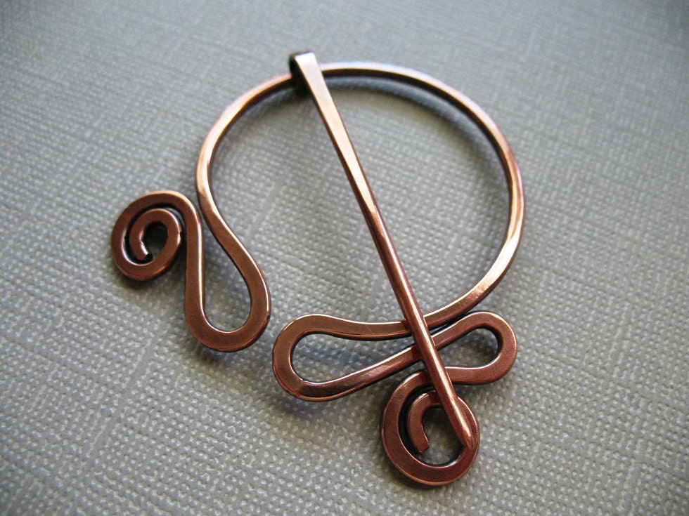 Wandering Circle Copper Penannular Brooch Fibula - Scarf Pin - Shawl Pin - Closure