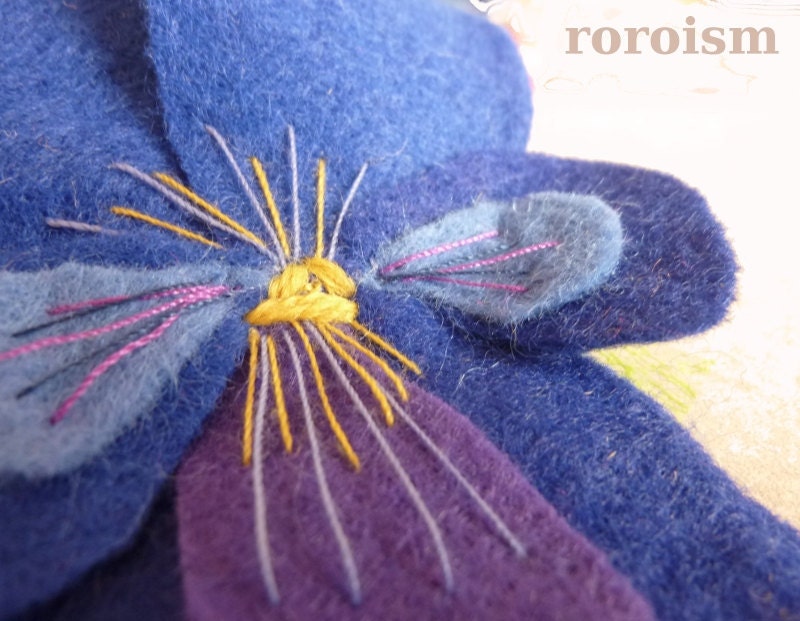 Sapphire PANSY Blossom Pin - FREE SHIPPING