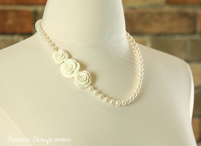 Real Pearl Wedding Necklace with Hand Formed Ivory Roses, Bridal Jewelry - Rose Cluster, Freshwater Pearls - Ivory Flowers