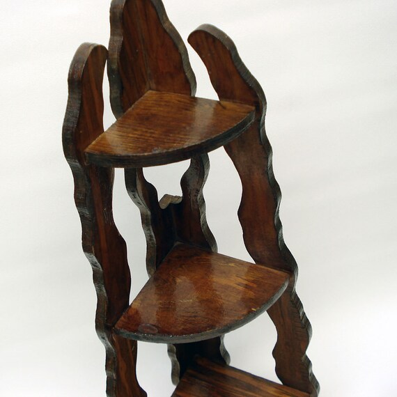 Vintage corner knick knack shelf by ElRitmoRetro on Etsy