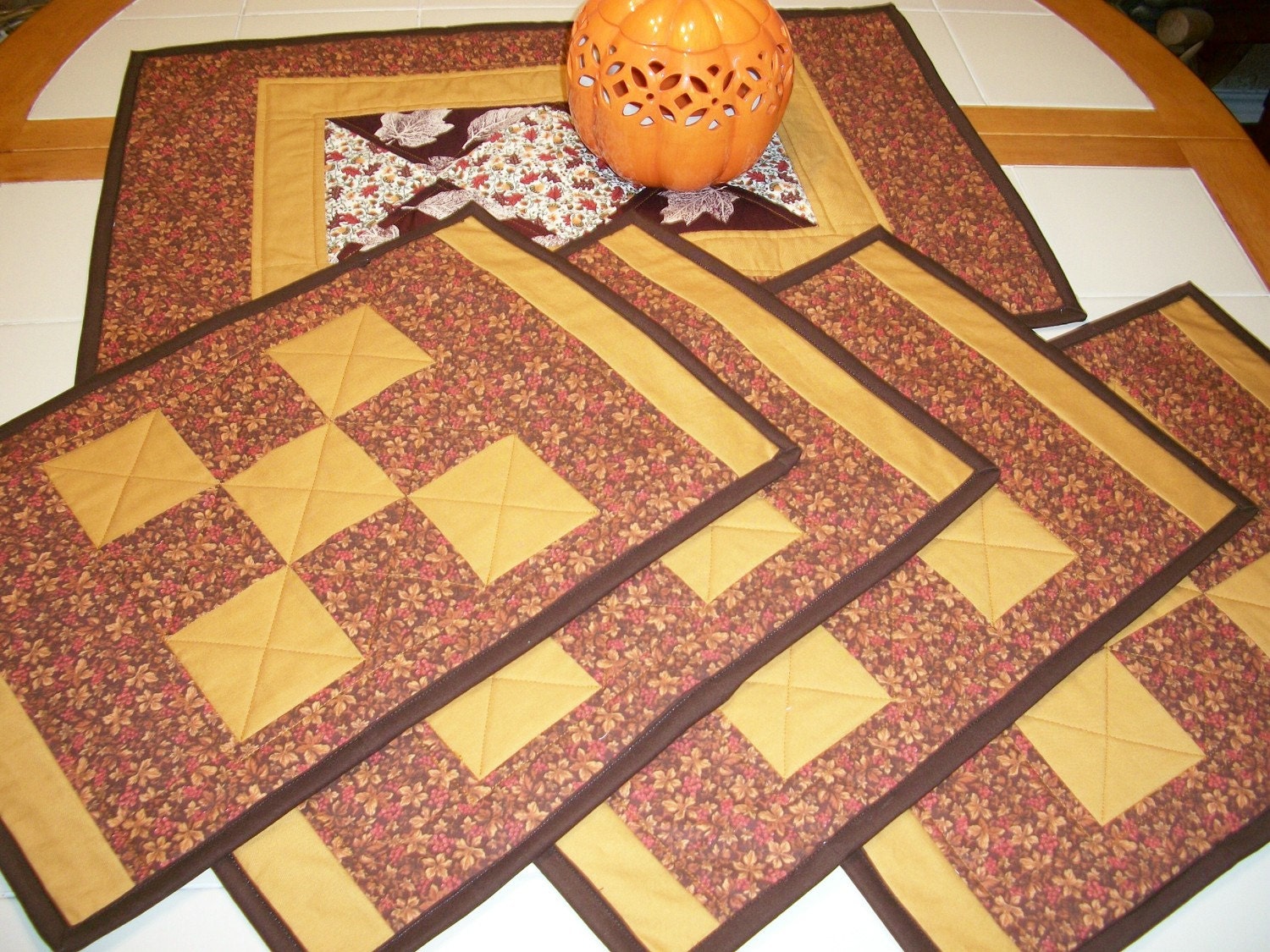 Table Runner and Placemat Set - Quilted Golden Leaves