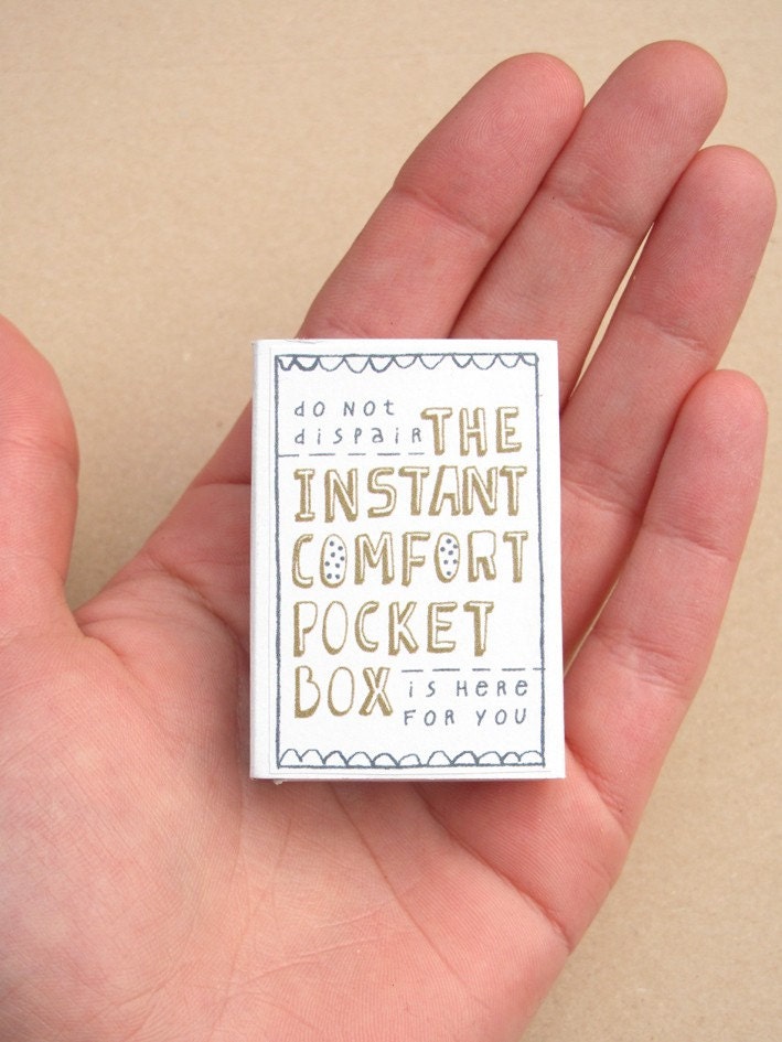 The Instant Comfort Pocket Box - Three houses