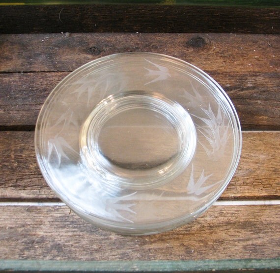 Vintage Birds in Flight Clear Glass Etched Plates by BeeJayKay
