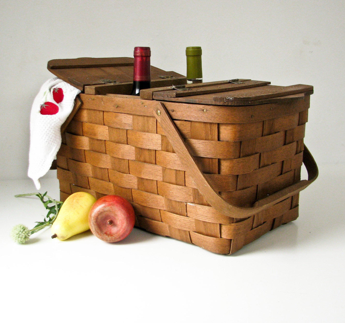 Vintage Wood Picnic Basket Opening for 2 Bottles of by BeeJayKay