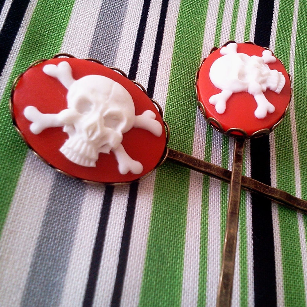 Red Jolly Roger Skull Crossbones Bobby Pin Gothic Cameo Set Pirate Punk Goth Lolita Bobby Pin Set Formal Chic Roses Regency EGL EGA