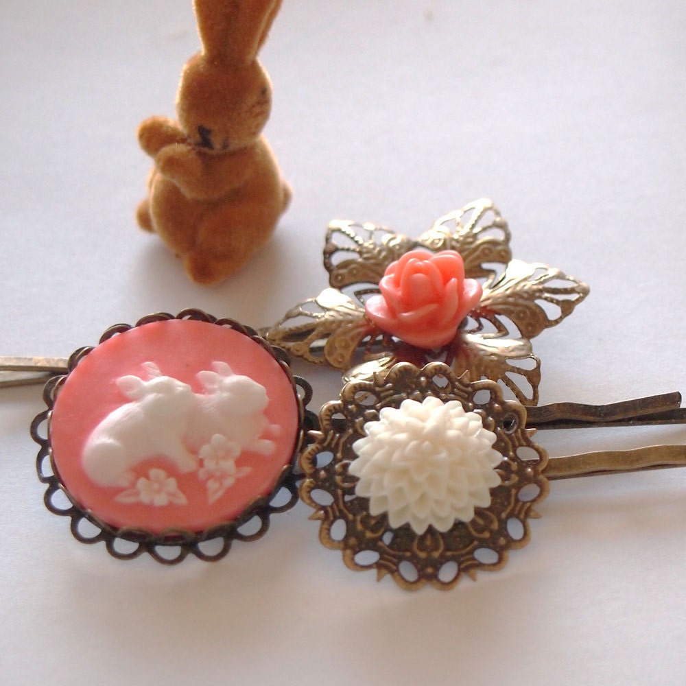 Salmon Pink Bunny Antique Brass Bobby Pin Set - Spring Rabbit