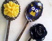 Spooky Owl Hair Pin Set Cameo Filigree Antique Brass Bobby Pin Set Formal Chic Roses Regency EGL EGA Kawaii Kitsch Neon Bright