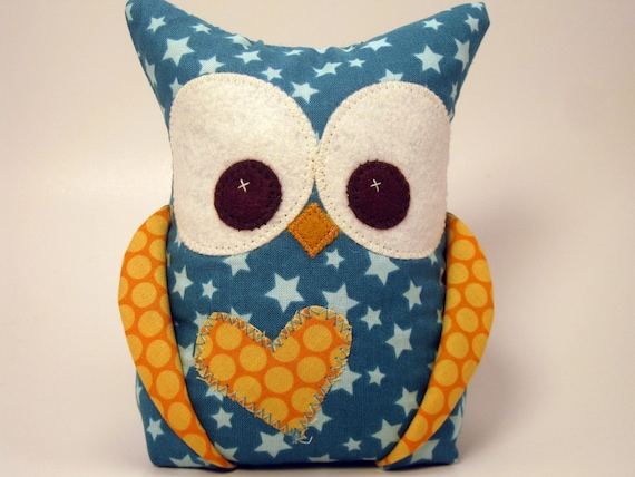 Owl Bookend Riley Blake blue star fabric Yellow Heart
