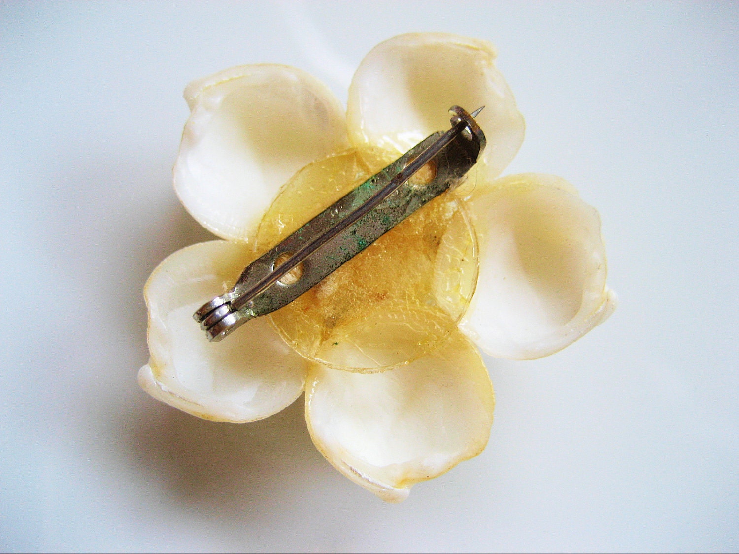 1950s White Shell 5 pointed Star Pin Brooch Vintage Handmade, Shipping Included to USA