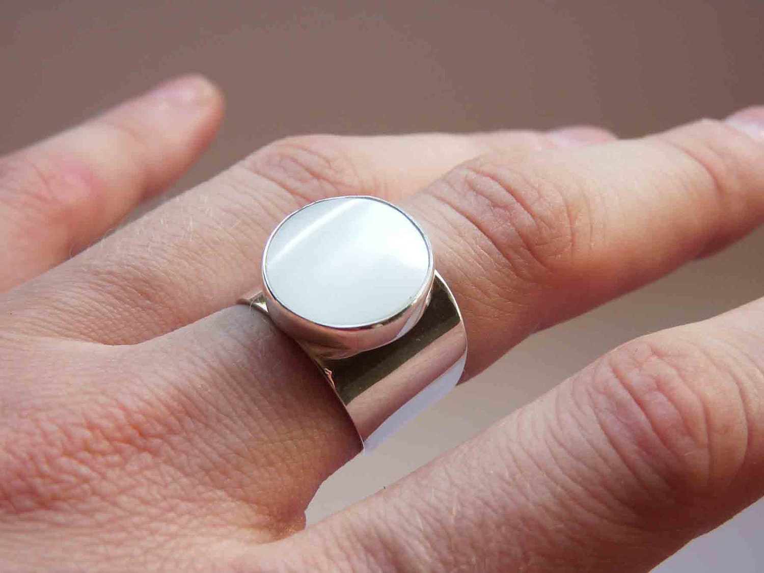 Mother of pearl ring in Sterling Silver, Geometric Ring,  Made to order in your size, Stone ring