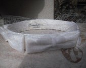 Vintage 60's Hat / Pill Box Style White Hat w.Bow /  White Hat