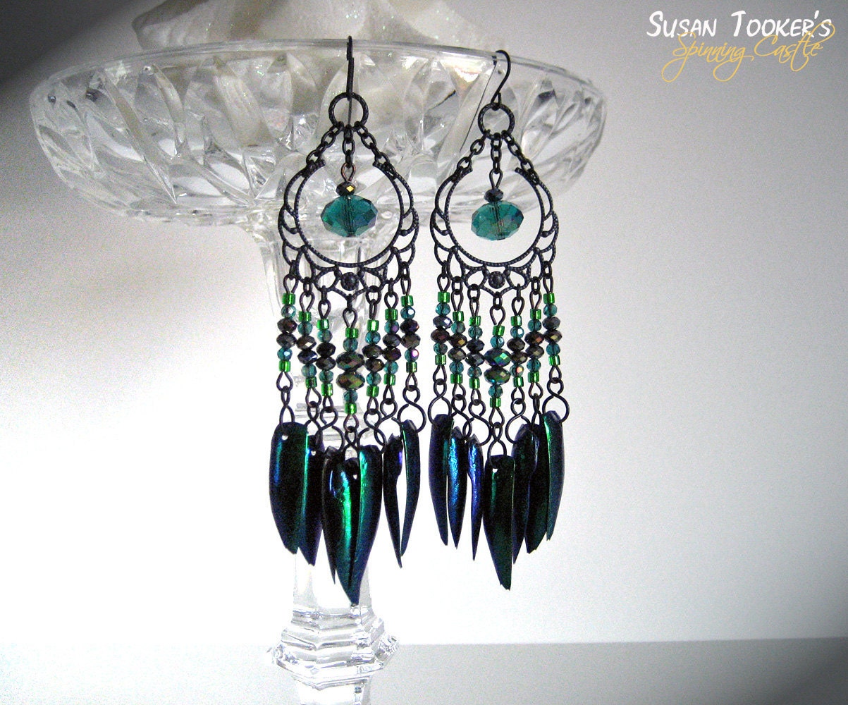 Fairy Jewel Beetle Elytra Iridescent Wings Dangle Earrings Emerald Green Color Sparkling FAERIE QUEEN by Spinning Castle