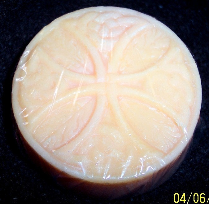 Large Peach Celtic Cross Love Spell Soy Tart