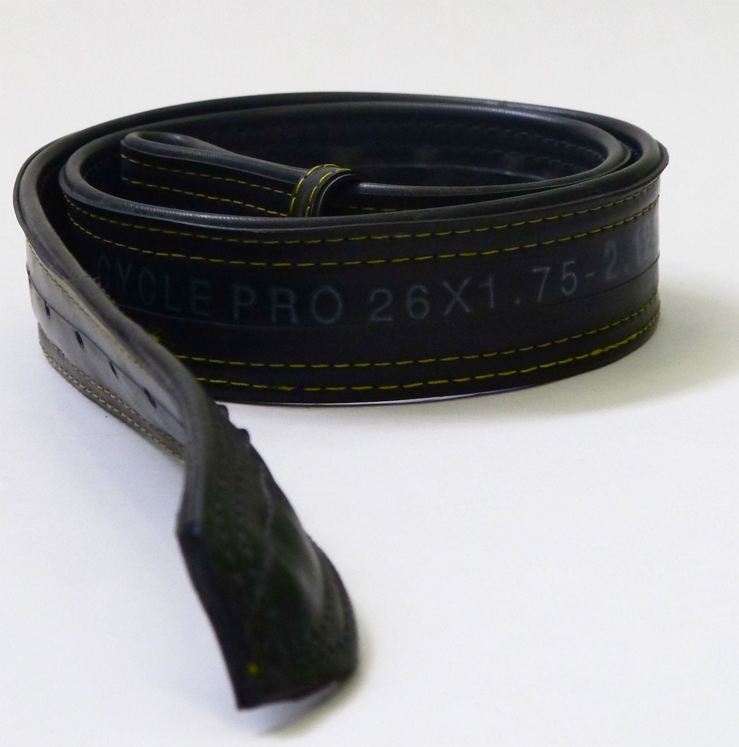 recycled bike on Recycled Bike Tube Belt By Steeltoestudios On Etsy