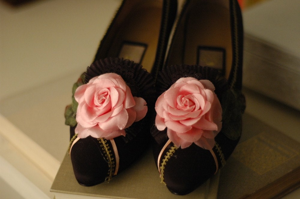 SALE - Shilton Marie Antoinette Pink Rose Pumps