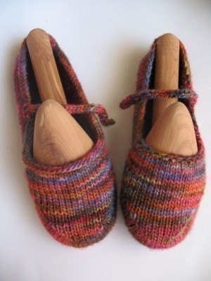 PDF Knitting Pattern / Mama Janes Luxury One Skein Slipper Pattern
