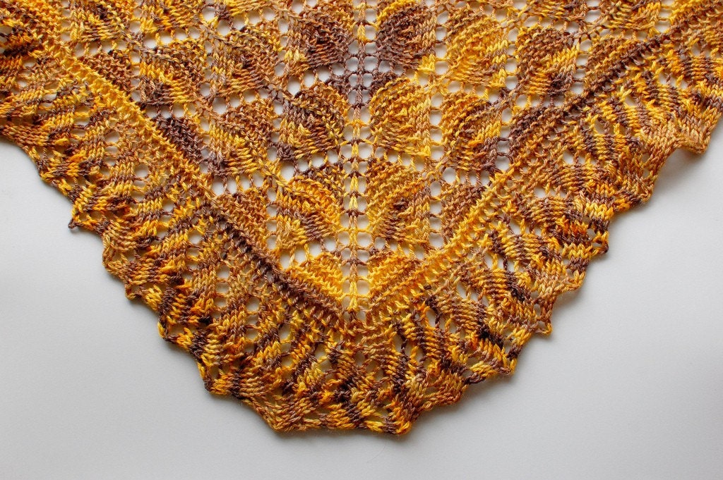 PDF Knitting Pattern / Honey Pot One Skein Shawl