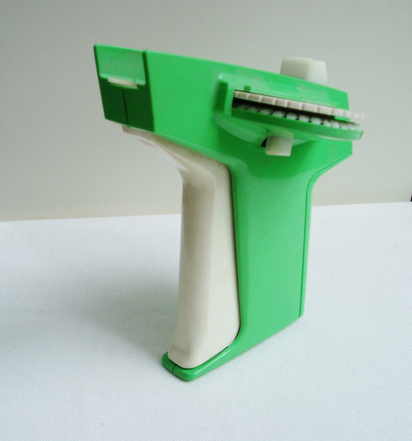 Dymo Label Maker Green Vintage 1980s by theOceanBlueCo on Etsy