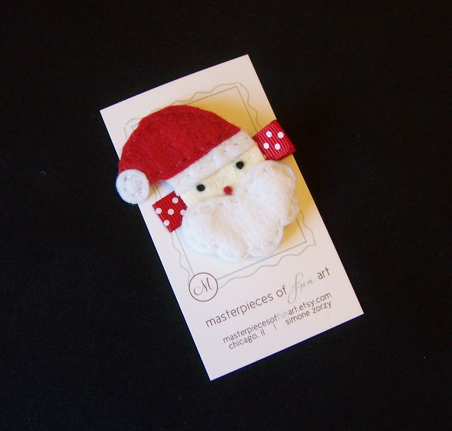 Santa Claus Felt Hair Clip - A cute Christmas clippie - Winter hair clips - Seasonal hair bows