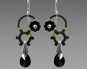 Dysnomia II v3: Elegant peridot wire wrapped earrings with black Swarovski crystals