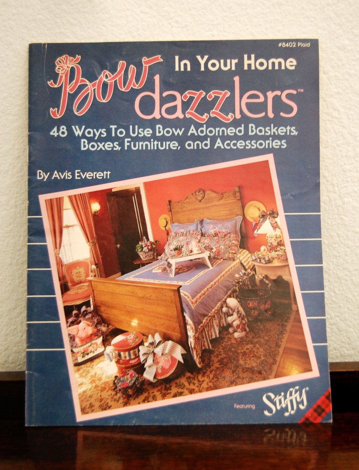 Vintage How-To Book Bow Dazzlers