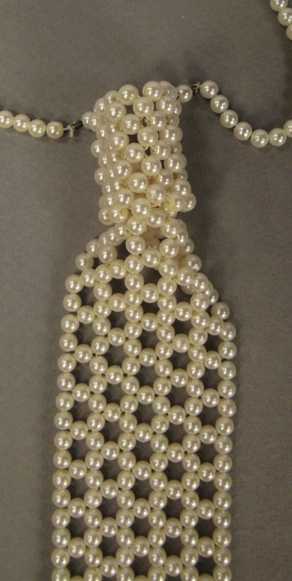 PEARL Necktie Necklace unusual woven faux pearls by vintagevasso
