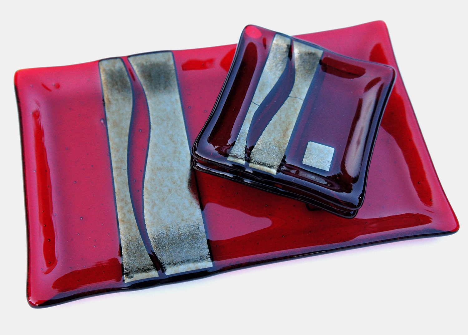 Red Fused Glass Plate Set with Gold Accents