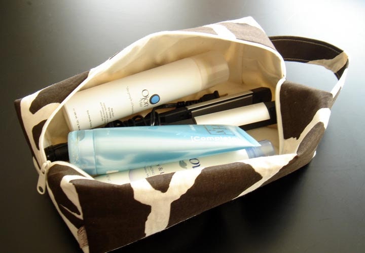 XL Box Bag in Giraffe Print
