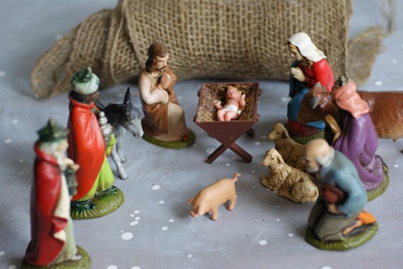 German Nativity Set, 13 Piece