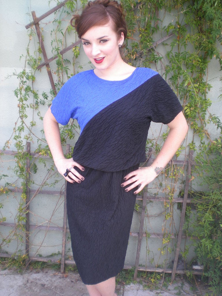 Vintage 80's Day Dress Black and Blue. Short Sleeve New Wave Blondie