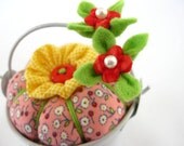 Pincushion Pail with Blossoms in Sunnyside