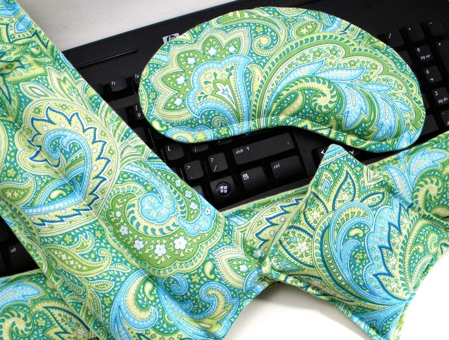 Buy keyboard desktop accessories - Office Stress Relief Heating Pad Therapy Packs, Home Office Decor Desk Accessories Set for Keyboard Mouse, Mint Green