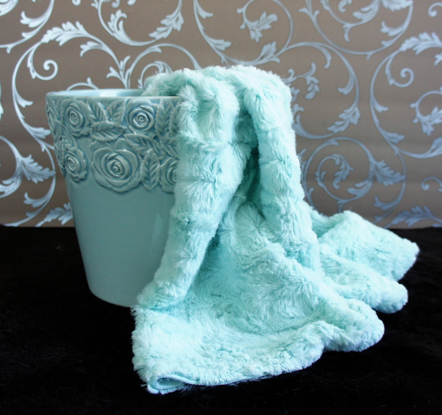 Shaggy Mink Faux Fur Nest Photography Prop in Ligth Turquoise Color perfect for Newborn Baby Toddler Pictures, Size 21 x 20