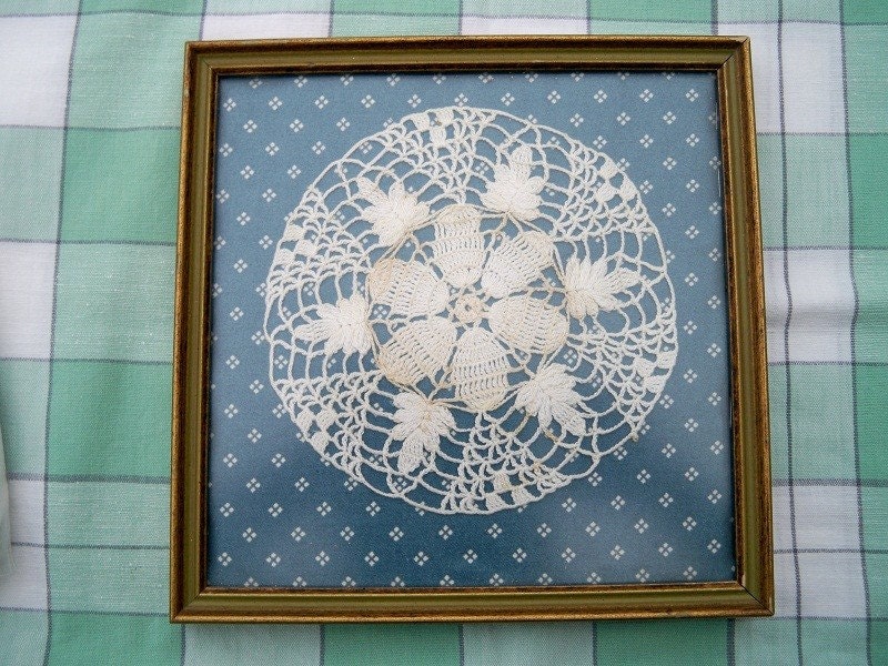 Vintage Crocheted Doily In Wooden Picture Frame Romantic Country Cottage